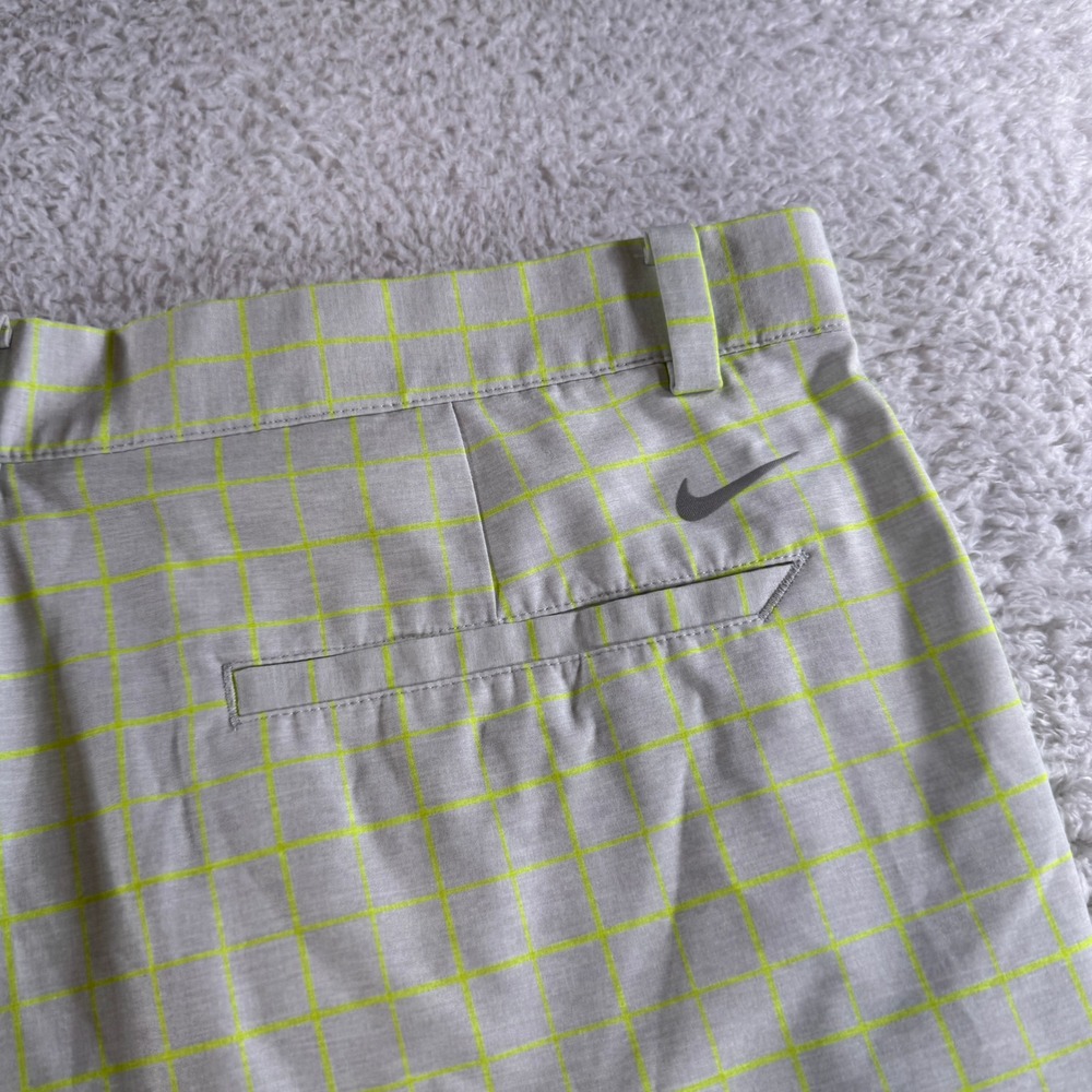 Nike Dri-Fit Golf Tour Performance Dri Fit Green Gray Check Shorts Mens 36x11" - Picture 7 of 8